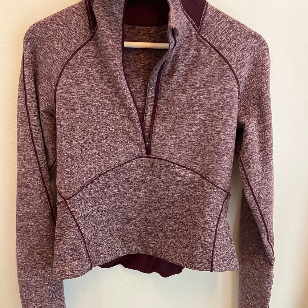 It's Rulu Run Cropped Half Zip